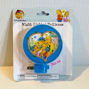 The Berenstain Bears LED Night Light with ON / OFF switch